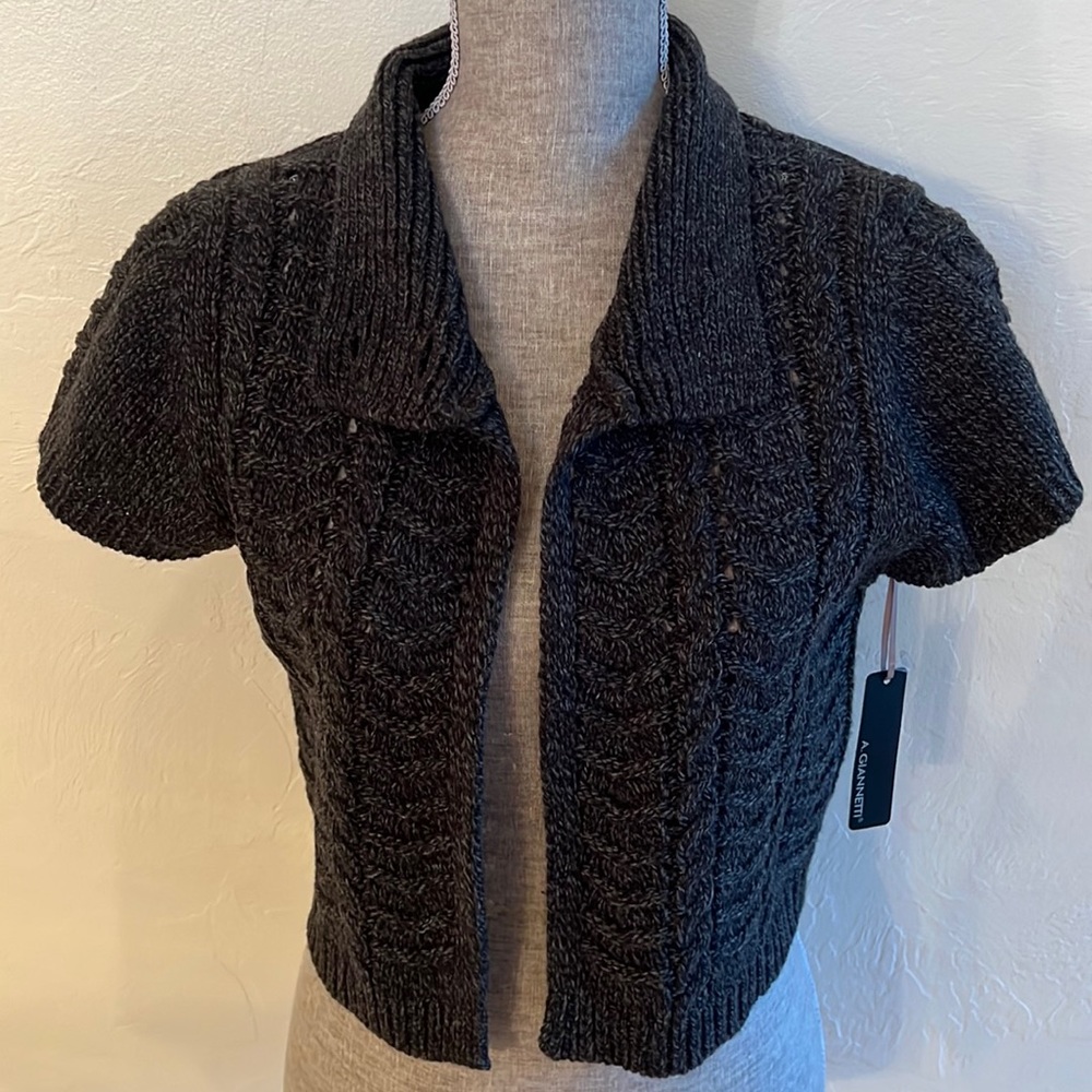 A. Giannetti Gray Sweater, Size Large, 50% Acrylic/50% Lambs Wool, Short Sleeve